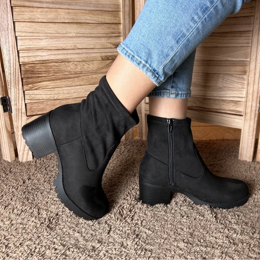 WOMENS BOOTIES (VILLAGE-S) - Picture 2 of 4